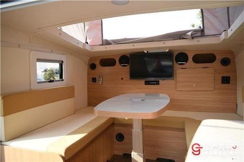 迷你国产拖挂式房车视频,移动家的舒适之旅