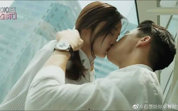 国产吻戏电影大全视频,浪漫瞬间，甜蜜回忆