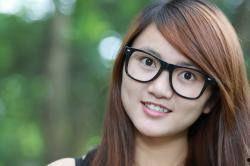 国产眼镜美女视频,时尚与魅力的完美融合