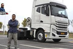 国产新卡车视频,性能卓越，引领物流运输新时代