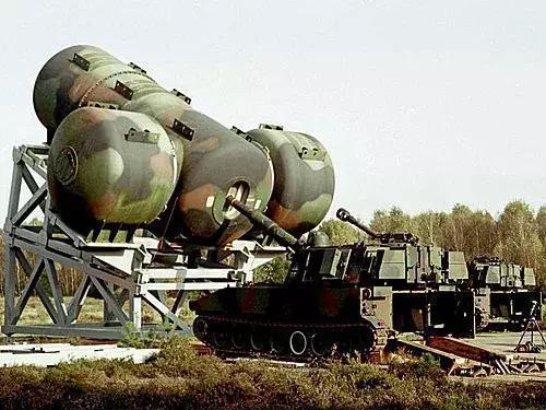 国产机枪加装消音器视频,震撼演示，揭秘消音效果与射击体验