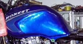 国产摩托油箱爆炸视频