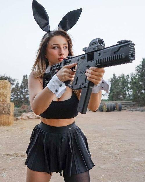 最美女兵戴国产口罩视频,展现民族自豪与青春风采