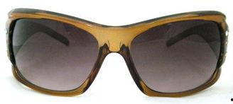 国产太阳镜测试视频,光影之间，探寻国货之光